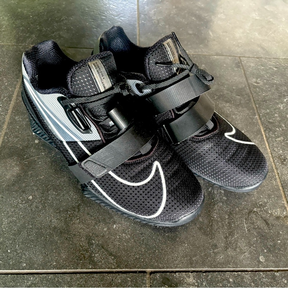 Nike Romaleos 4 Weightlifting Shoes (12) - Black